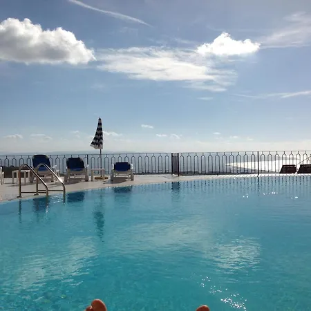 Apartment Con Piscina 13